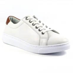 Lunar Zamora White Lea. Trainer