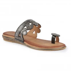 LUNAR Lynn Toe Loop Sandal