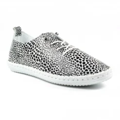 LUNAR Whitby Spot Leather Plimsoll