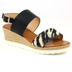 LUNAR Zelda Black Snakeskin Wedge